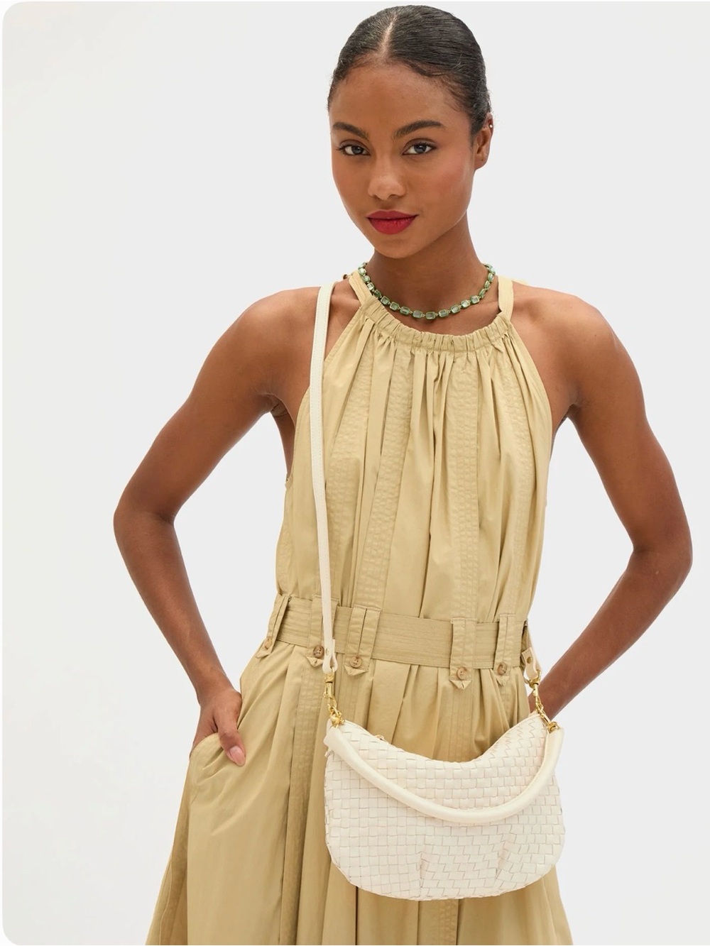 CLARE V petite moyan bag in cream woven checker - Picture 4 of 17